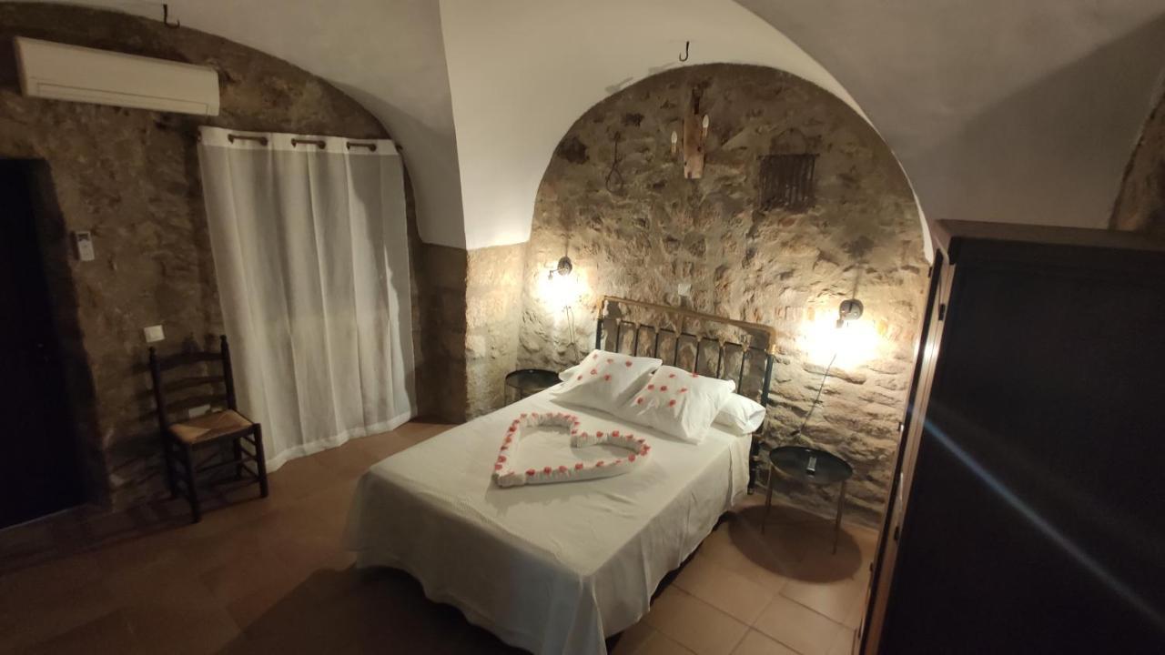 Apartamentos Rurales La Casa De Luis Санта-Крус-де-ла-Сьерра Экстерьер фото