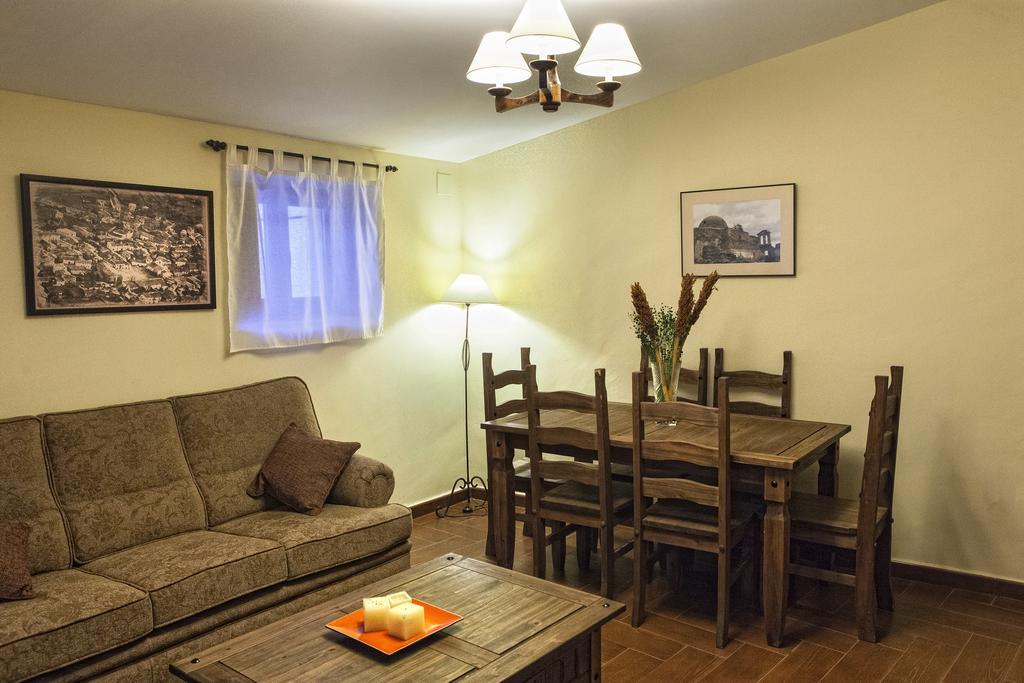 Apartamentos Rurales La Casa De Luis Санта-Крус-де-ла-Сьерра Экстерьер фото