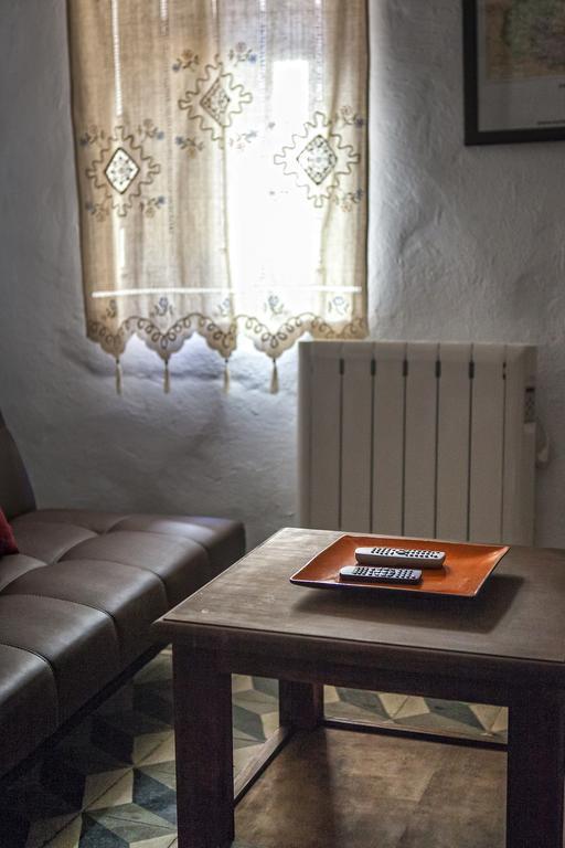 Apartamentos Rurales La Casa De Luis Санта-Крус-де-ла-Сьерра Экстерьер фото